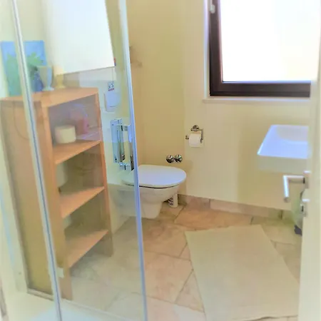 Sloboda Apartament Pinezići