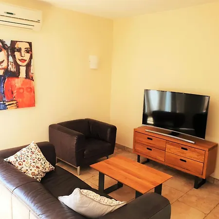 Apartamento Sloboda Appartments, Pinezići